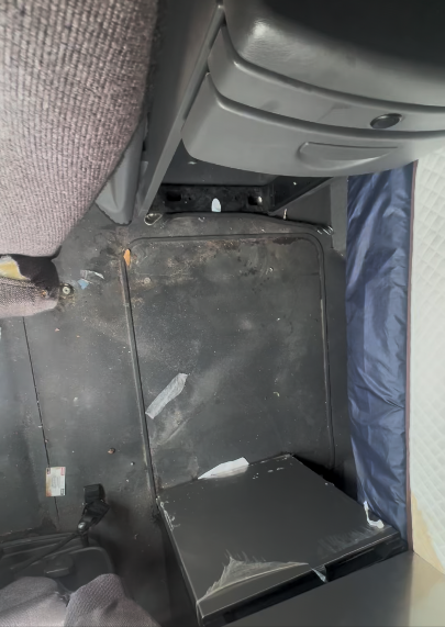 Compartment detail thumbnail